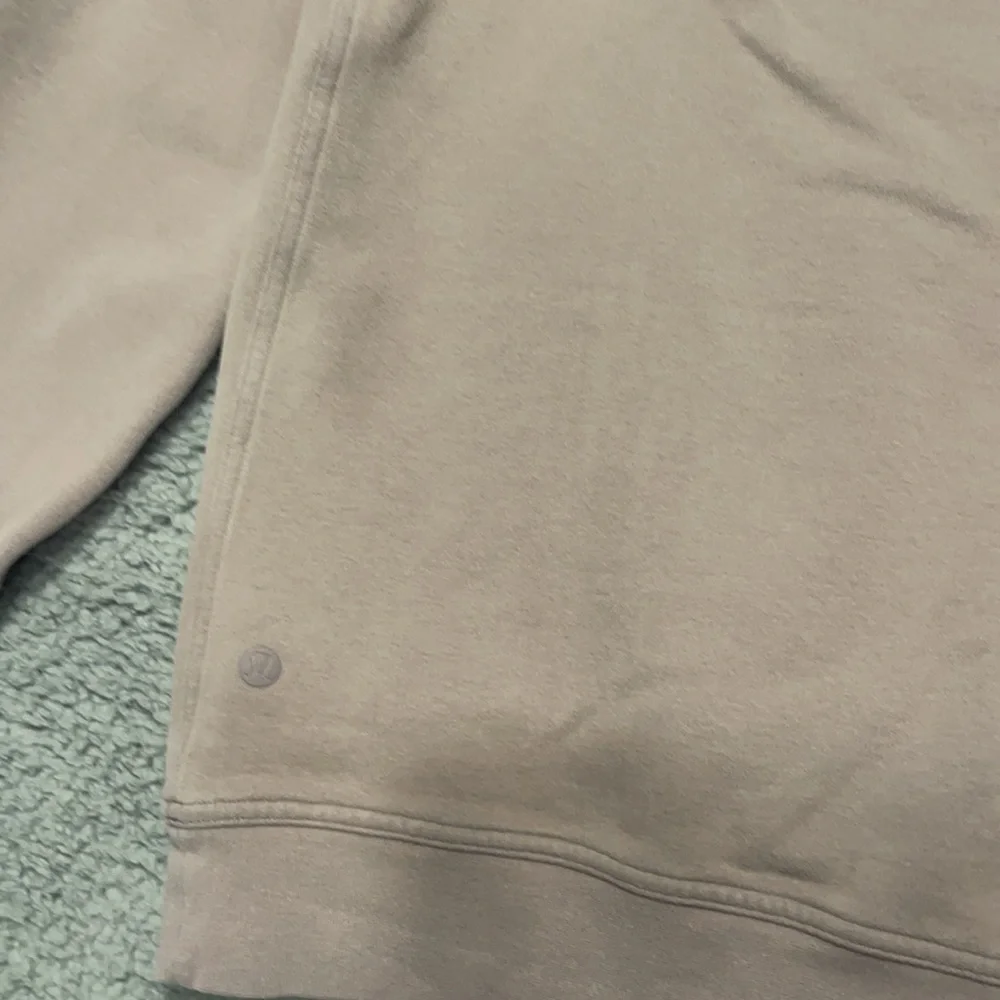 Lululemon All Yours Crew *Graphic Violet Verbena size 6